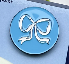 White Bow Needleminder